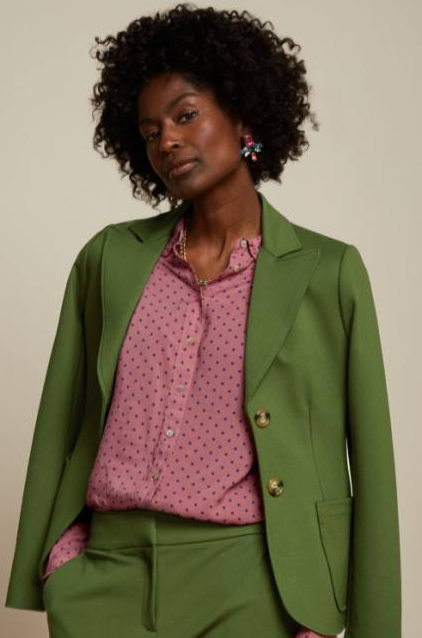 King Louie – Retro trifft Nachhaltigkeit: Warum diese Marke Österreichs Kleiderschränke erobert