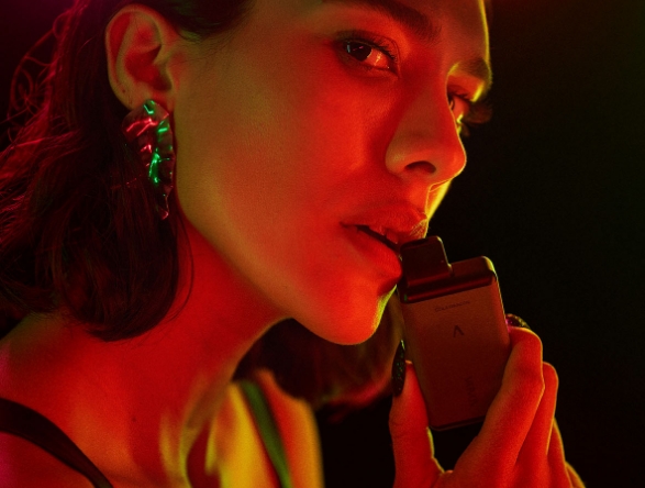 Adalya AD 10000 Puffs Vape - Blau Eis: Ein eisig-frischer Genuss f&uuml;r Dampfer