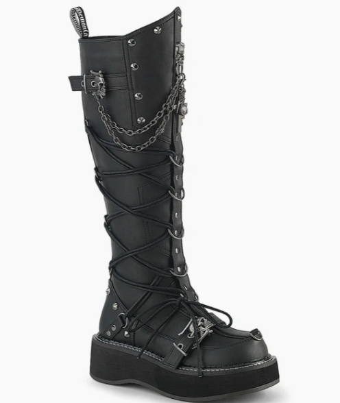 Demonia: Wie die Kultmarke den deutschen Schuhmarkt erobert