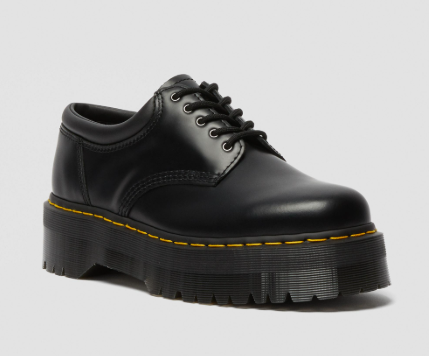 Dr. Martens im Wandel: Kultmarke zwischen Tradition, Subkultur und globalem Lifestyle